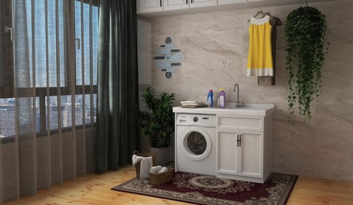 Professional maid service cleaning a modern North Vancouver home