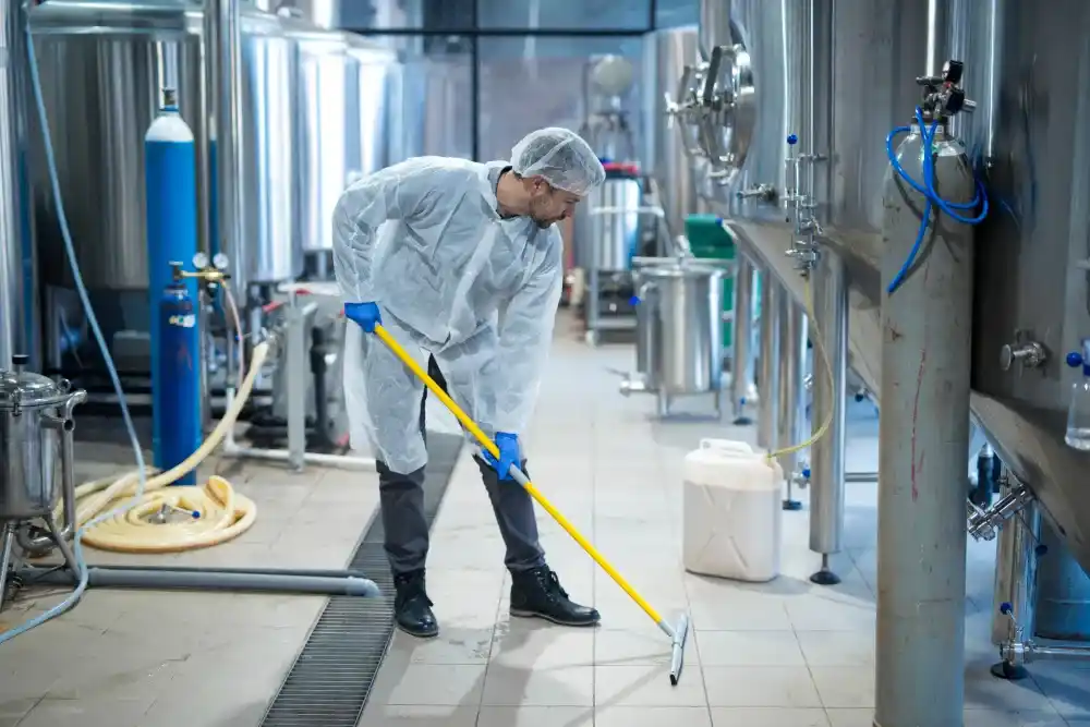 industrial & facility cleaning